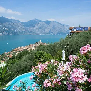 Апартаменты Villa Malcesine, Мальчезине