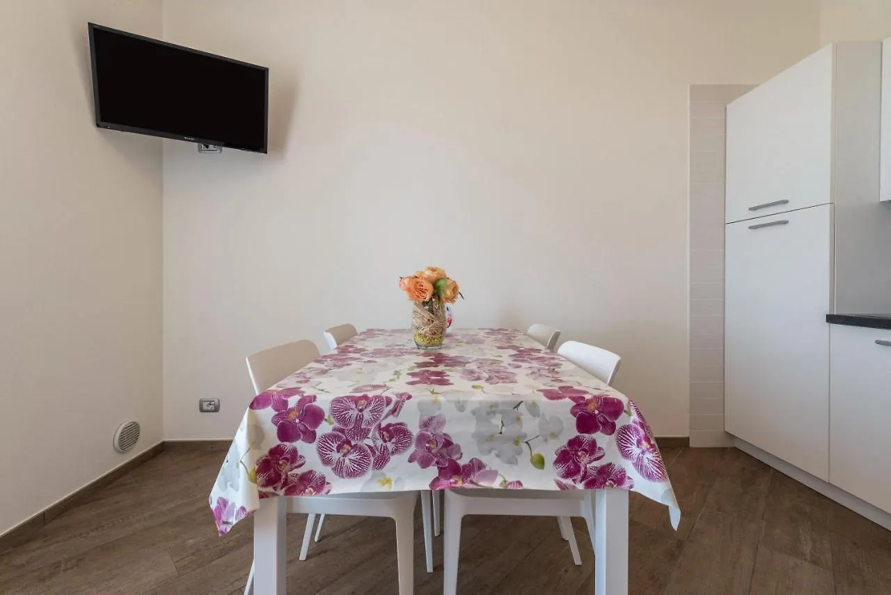 Apartment Da Costanza Olivi Italy